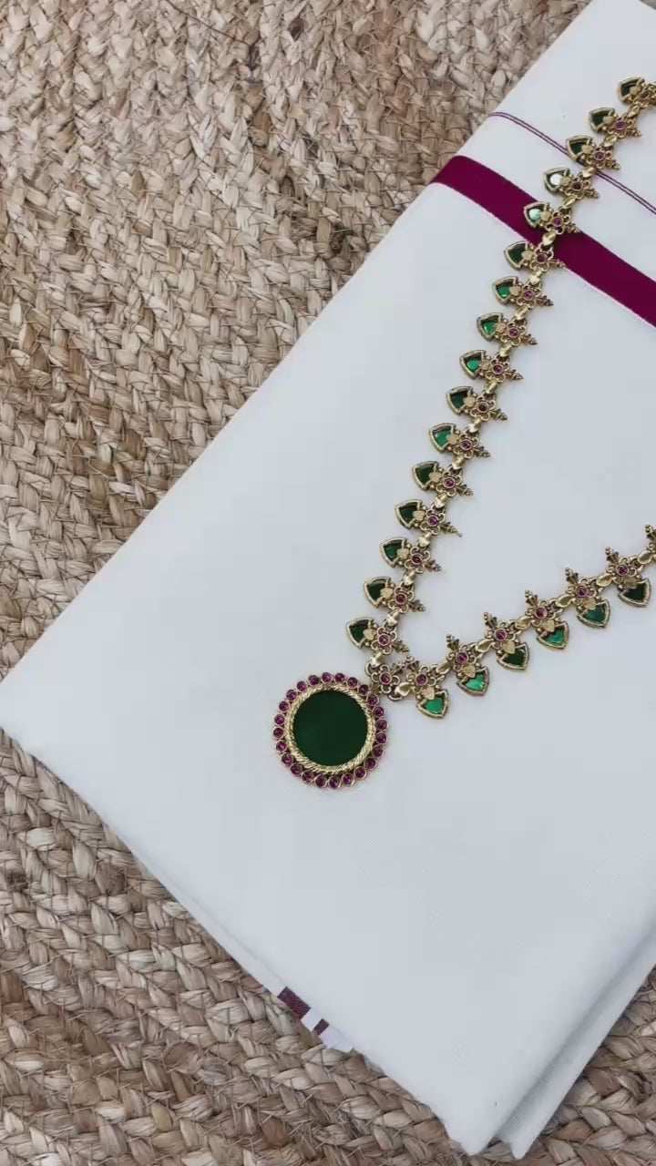 Pulyilakara saree